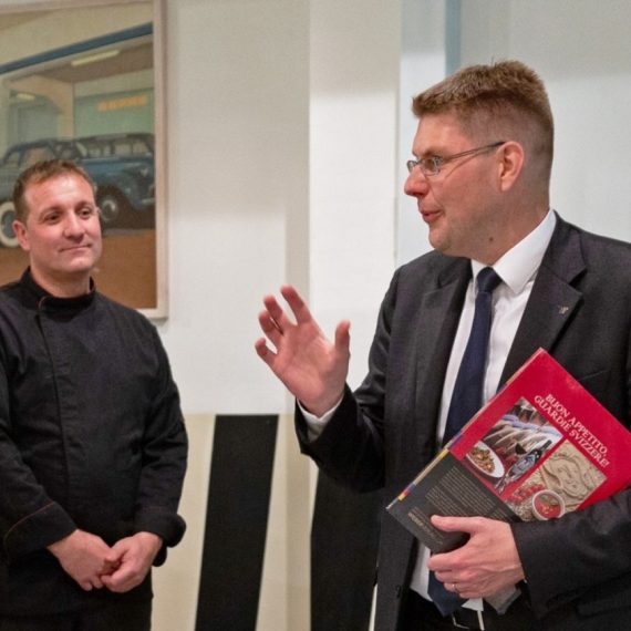 Siriano-Fidanza-The-NB-Center-for-American-Automotive-Heritage-8-crop-1024x845